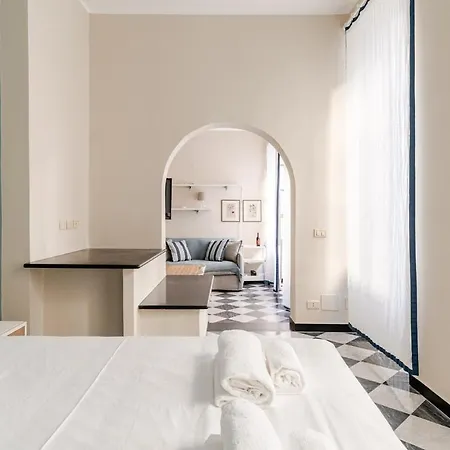 Columbus' House Апартаменты *